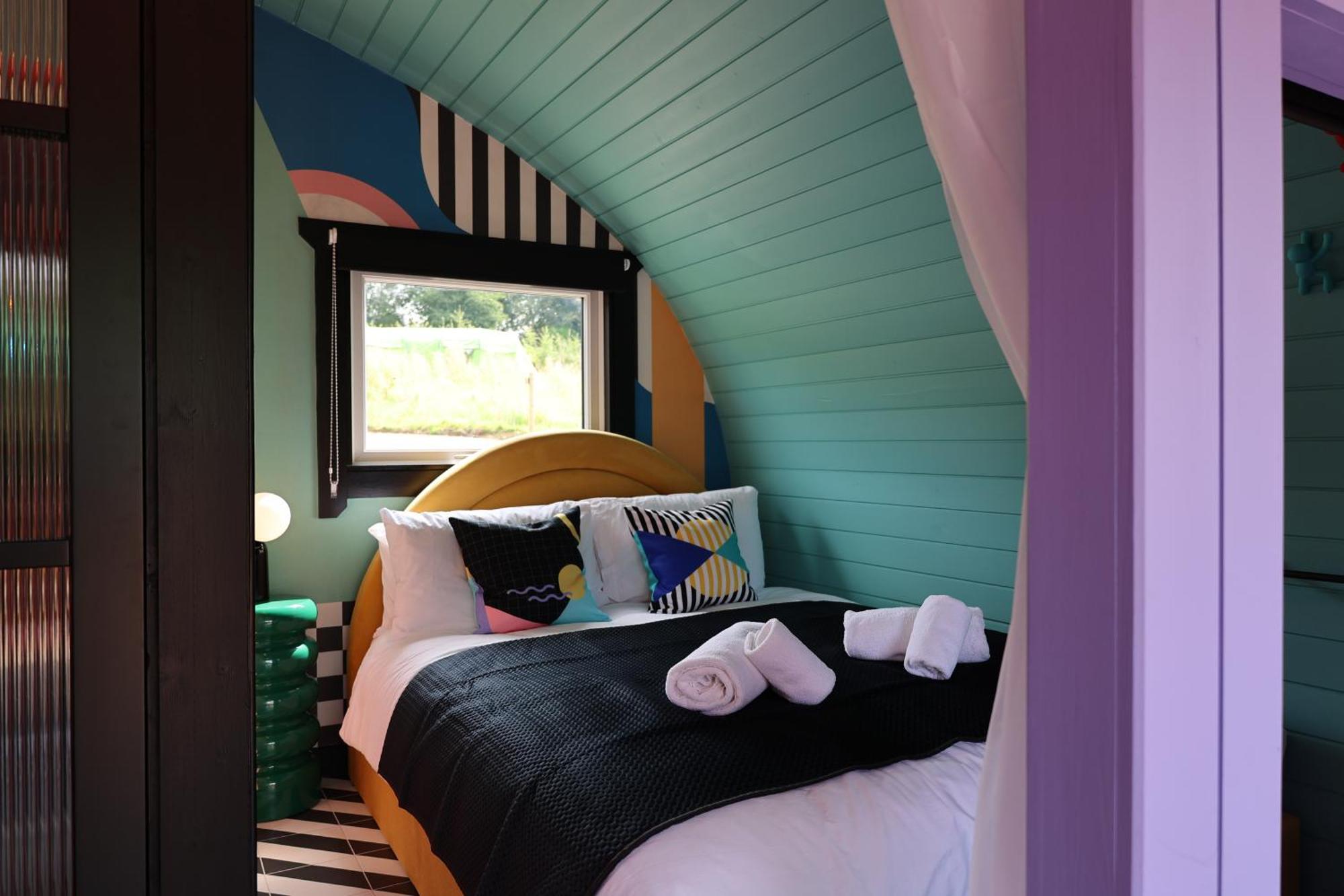 Ammonite Glamping Pod & Hot Tub Apartment Hungerton Exterior photo